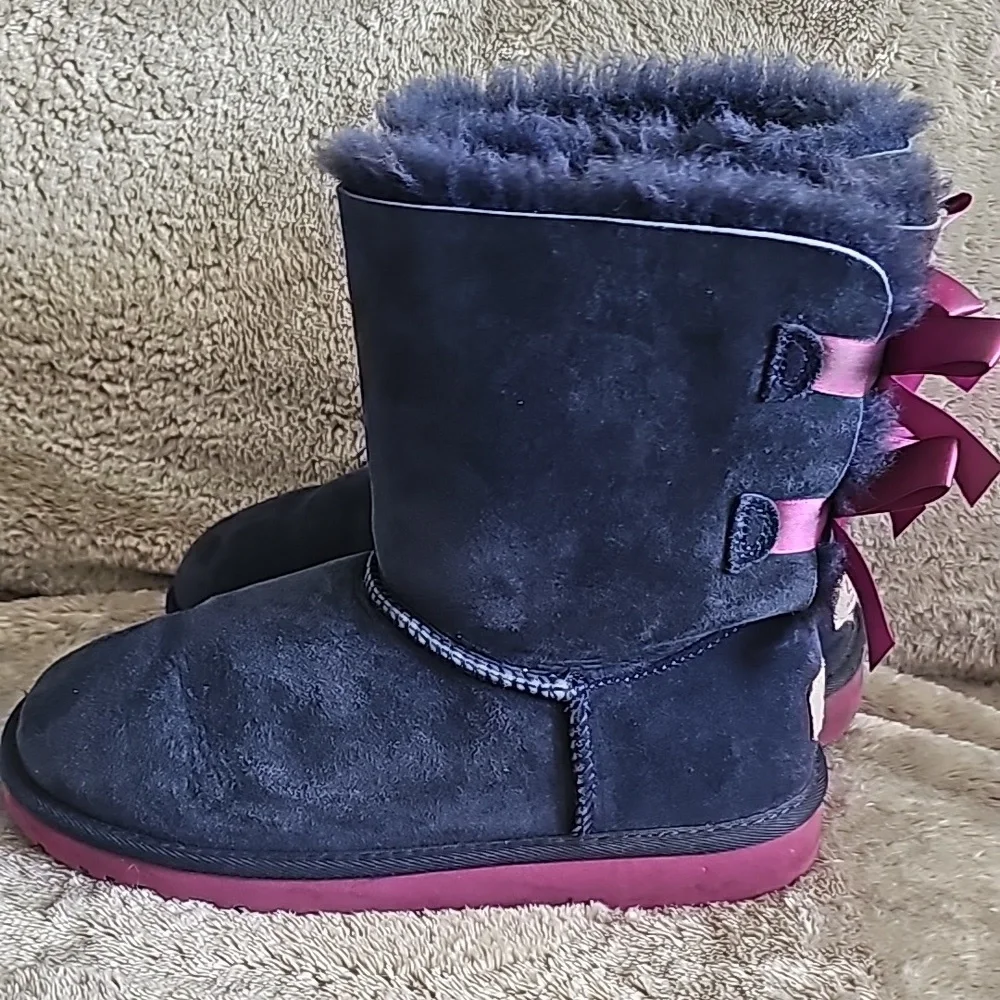 UGG Kids Navy Suede Shearling Boots with lavender Soles